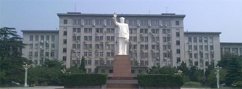 華中科技大學(xué)校景