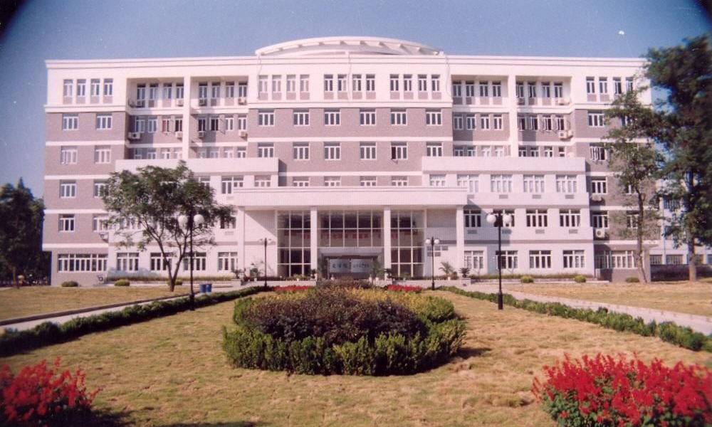 南京理工大學(xué)綜合樓1