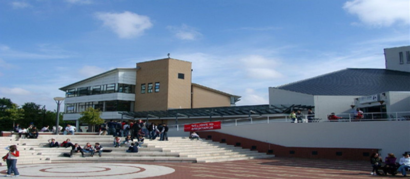 英國(guó)華威大學(xué)